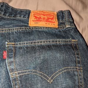 Three pairs of Levi's jeans size 32 34